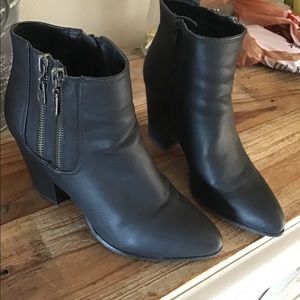 Guess Booties Black 7.5